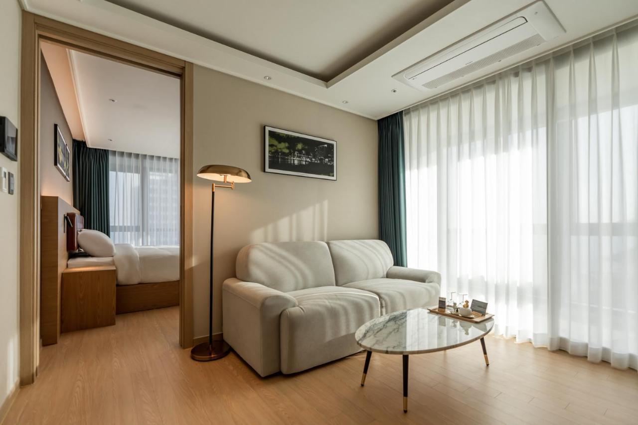 D Ov Haeundae Hotel Busan Exteriör bild
