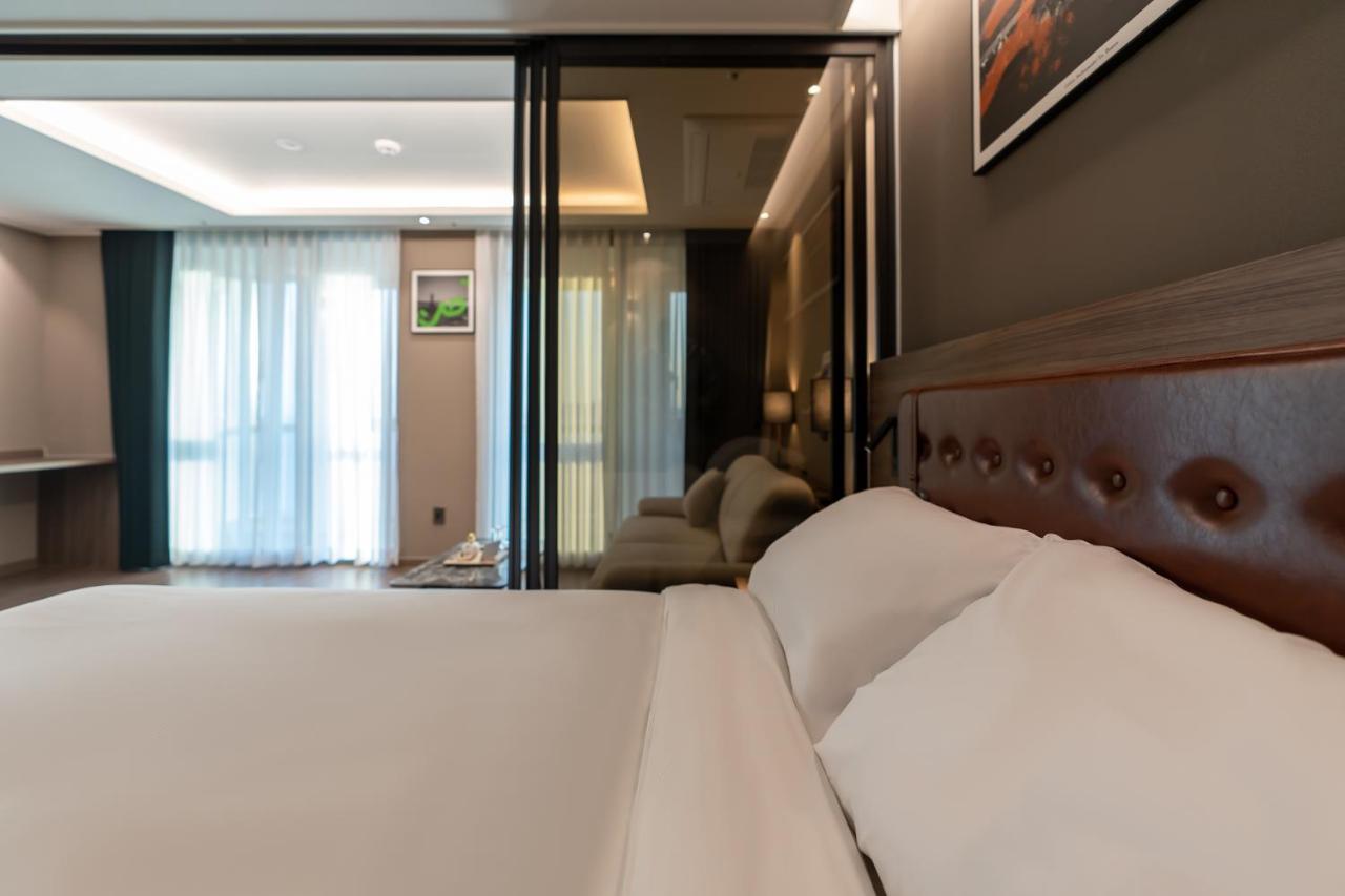 D Ov Haeundae Hotel Busan Exteriör bild